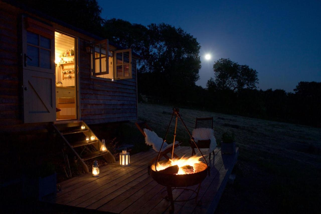 Tilbury Shepherd Huts With Hot Tubs Plus Holiday Cottages West Bagborough Esterno foto