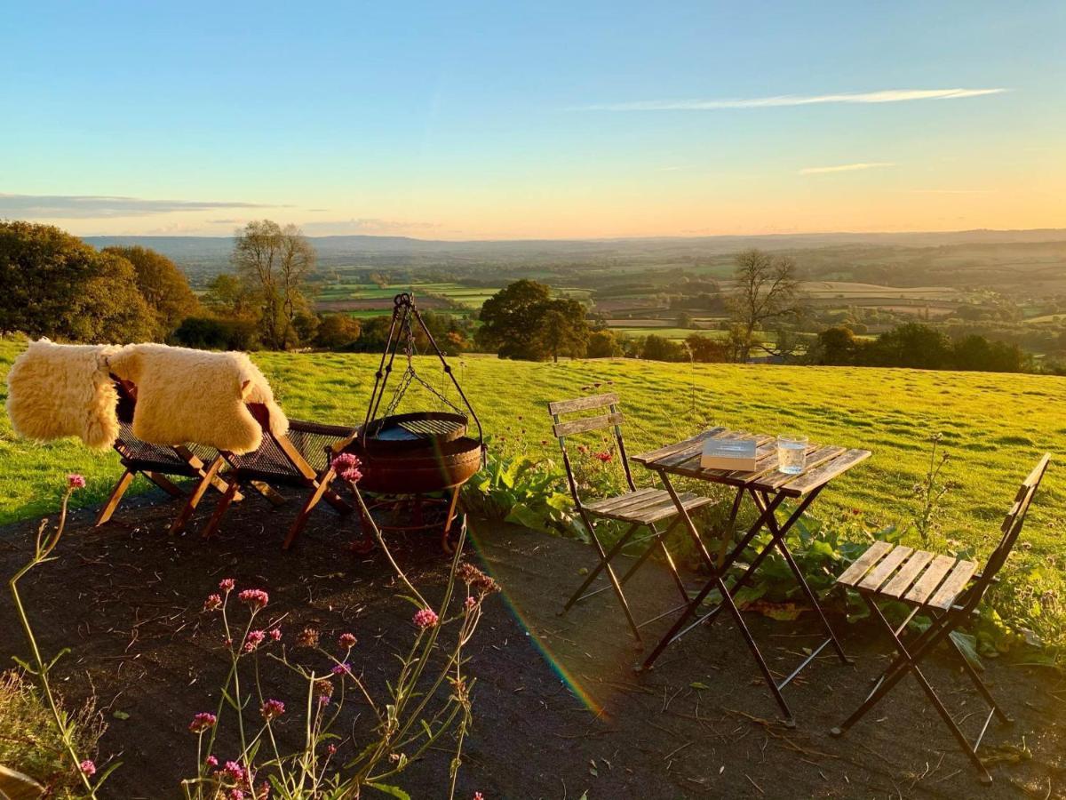 Tilbury Shepherd Huts With Hot Tubs Plus Holiday Cottages West Bagborough Esterno foto