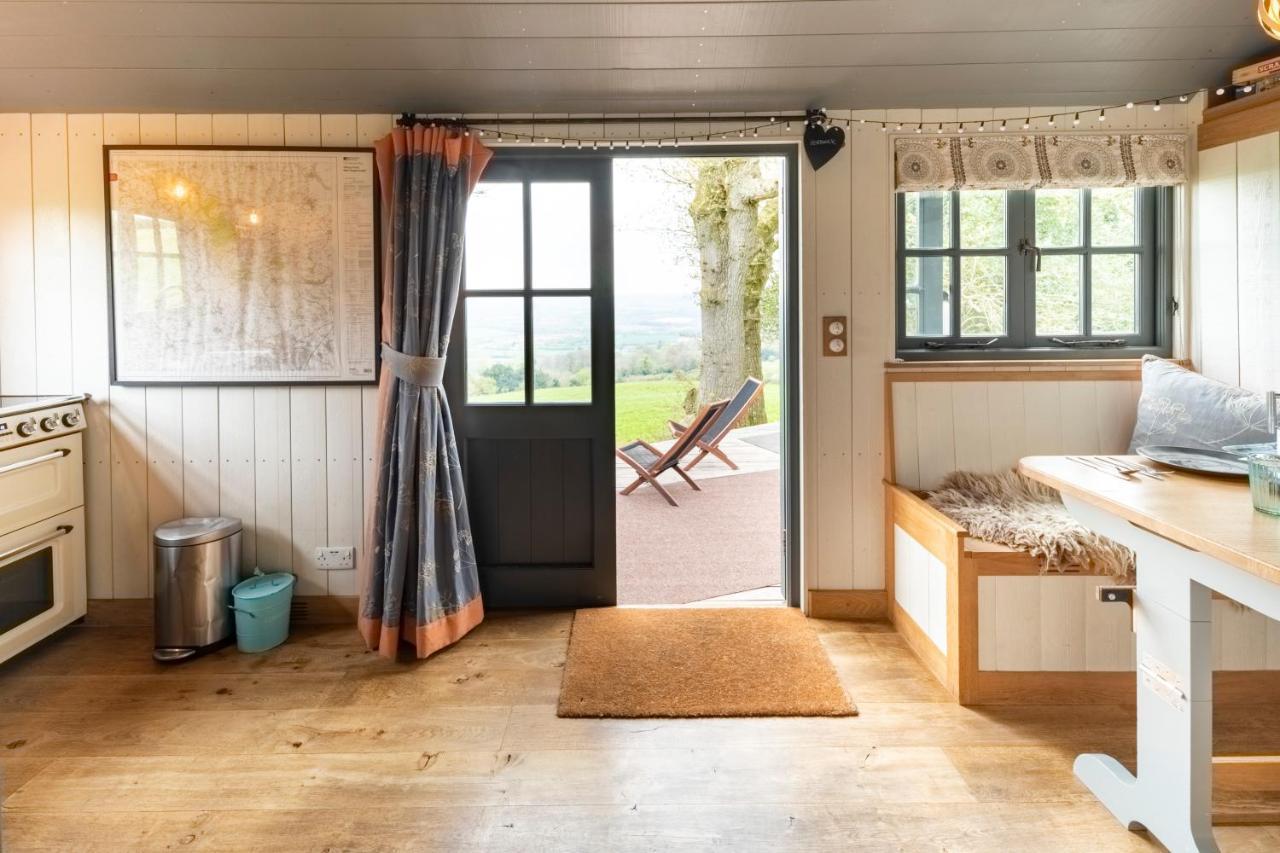 Tilbury Shepherd Huts With Hot Tubs Plus Holiday Cottages West Bagborough Esterno foto