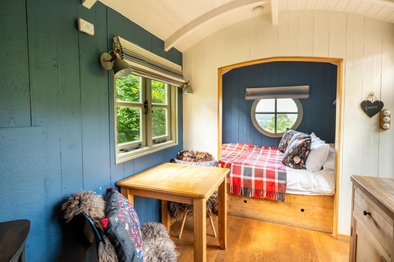 Tilbury Shepherd Huts With Hot Tubs Plus Holiday Cottages West Bagborough Esterno foto