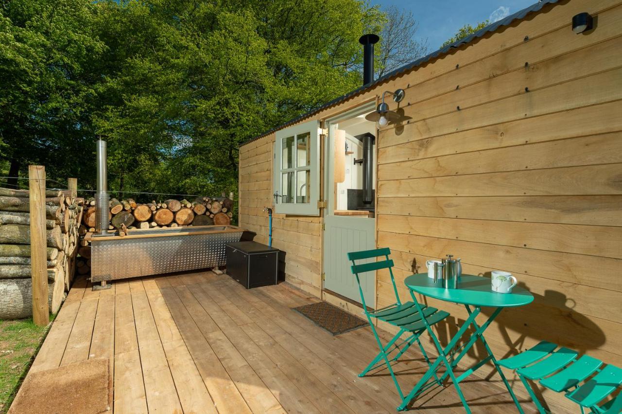 Tilbury Shepherd Huts With Hot Tubs Plus Holiday Cottages West Bagborough Esterno foto