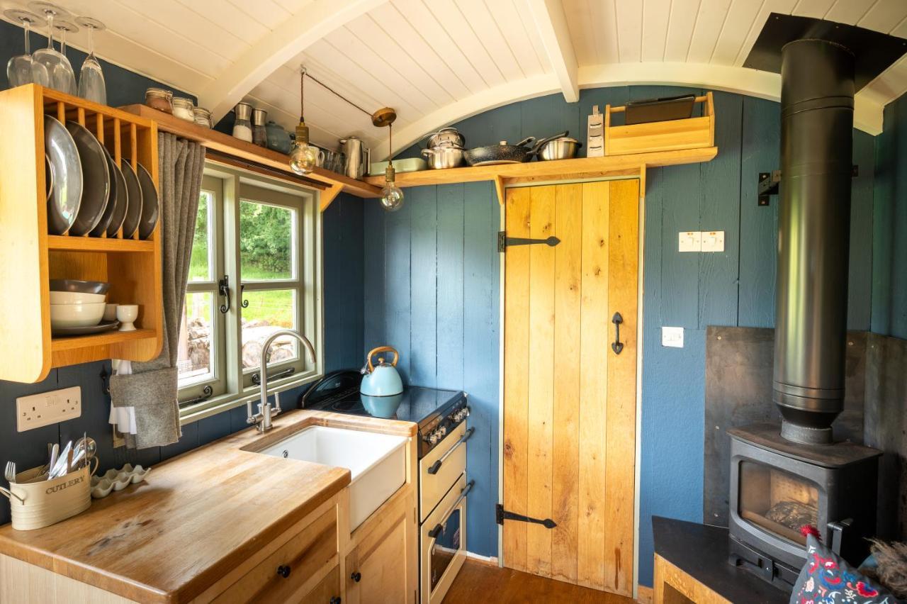 Tilbury Shepherd Huts With Hot Tubs Plus Holiday Cottages West Bagborough Esterno foto